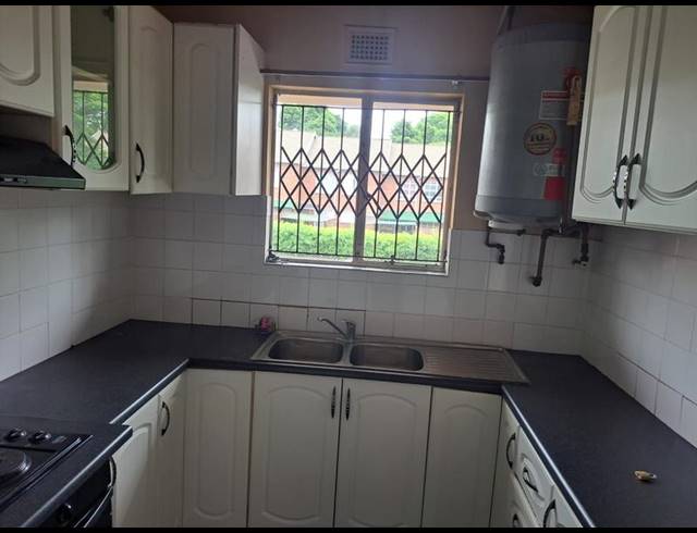 2 BEDROOM APARTMENT FOR SALE IN PELHAM
